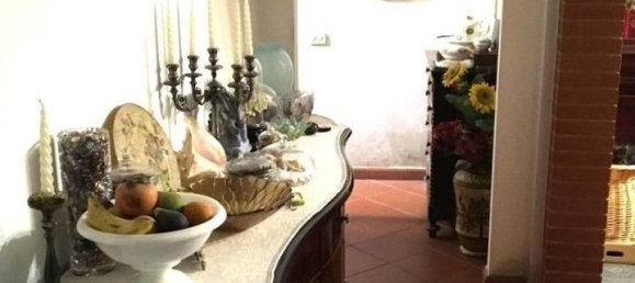 Вилла с 7 комнатами в Пьетрасанта, Италия № 171144 8