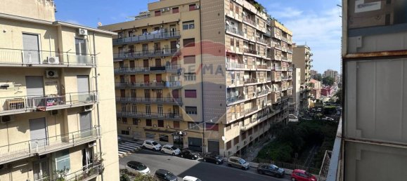 3 bedrooms Apartment in Catania, Italy No. 137211 23