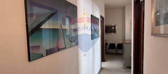 3 bedrooms Apartment in Catania, Italy No. 137211 5