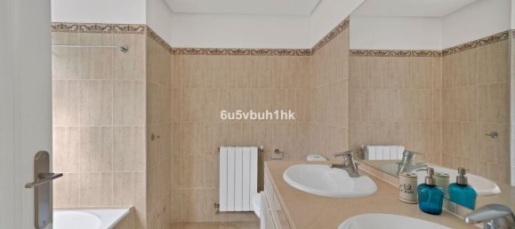 Apartamento de 3 dormitorios en Marbella, Spain No. 138934 29