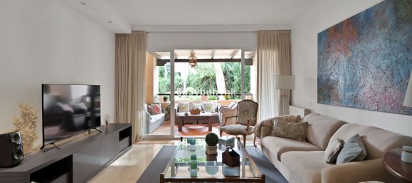 Apartamento de 3 dormitorios en Marbella, Spain No. 138934 8