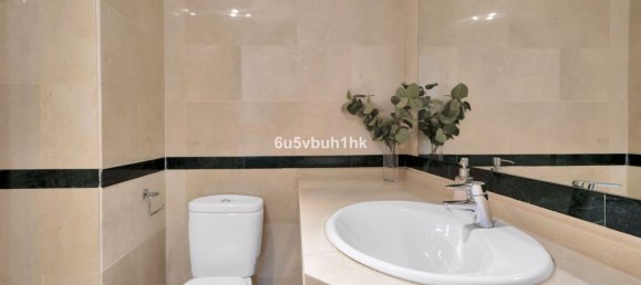 Apartamento de 3 dormitorios en Marbella, Spain No. 138934 34