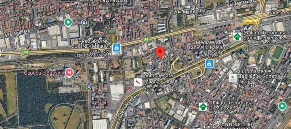 Квартира с 4 комнатами в Чинизелло Бальсамо, Италия № 181129 4