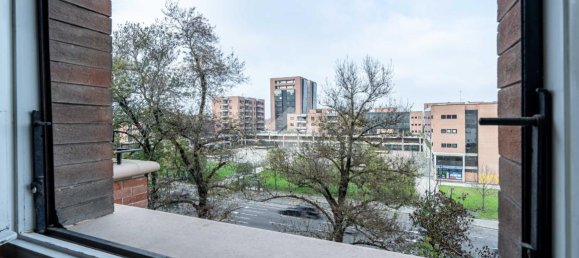 3 rooms Apartment in Reggio Emilia, Italy No. 5620 36