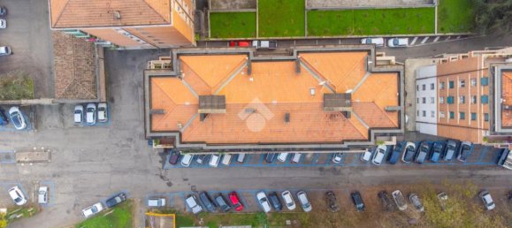 3 rooms Apartment in Reggio Emilia, Italy No. 5620 43