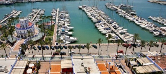 3 bedrooms Penthouse in Estepona, Spain No. 179985 13