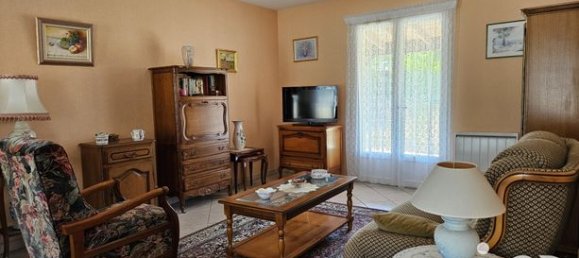 3 bedrooms House in Charente, France No. 302939 2