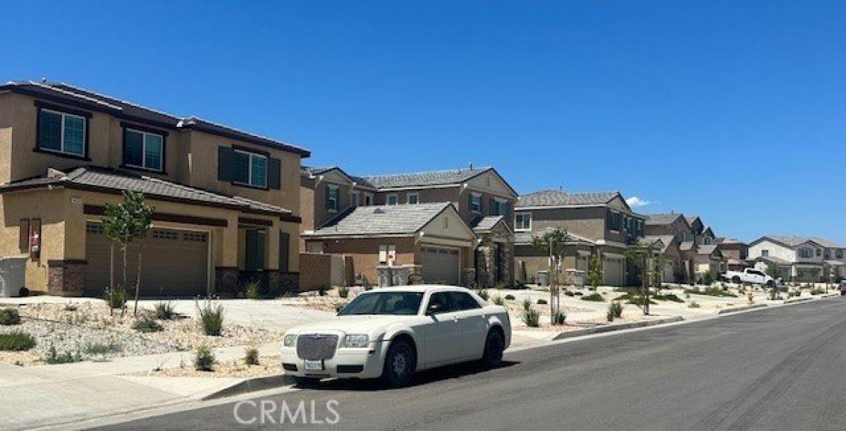 4 bedrooms House in Hesperia, USA No. 372490