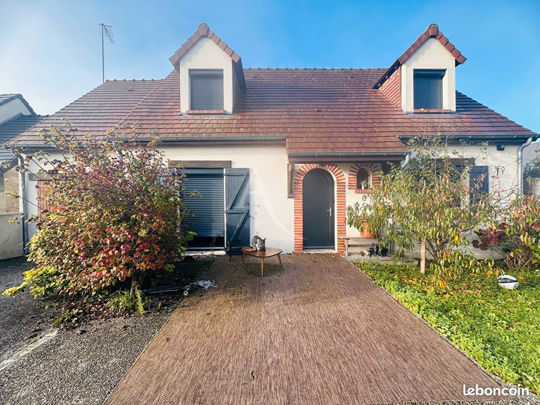 4 Schlafzimmer Haus in Blois, France, Nr. 215761