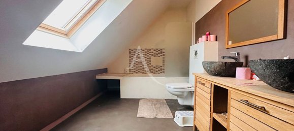 4 Schlafzimmer Haus in Blois, France, Nr. 215761 10