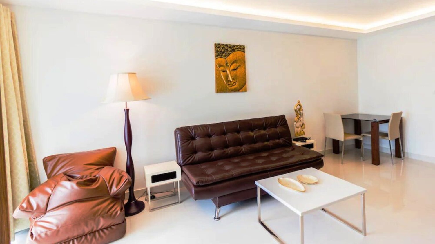 3 bedrooms Condo in Club Royal Pattaya, Thailand No. 29004