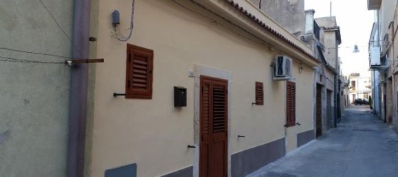 Apartamento de 4 habitaciónes en Noto, Italy No. 252425 2