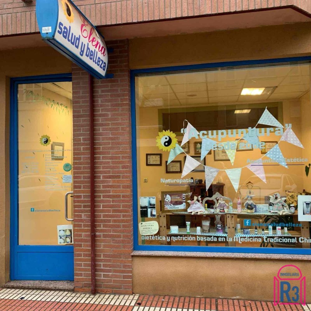 Propriété commerciale à Leon, Spain 75m² No. 213933