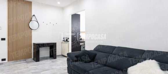 Apartamento de 2 dormitorios en Inverigo, Italy No. 150067 12