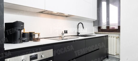 Apartamento de 2 dormitorios en Inverigo, Italy No. 150067 17