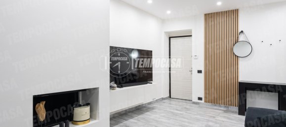 Apartamento de 2 dormitorios en Inverigo, Italy No. 150067 7