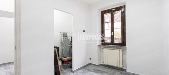 Apartamento de 2 dormitorios en Inverigo, Italy No. 150067 20