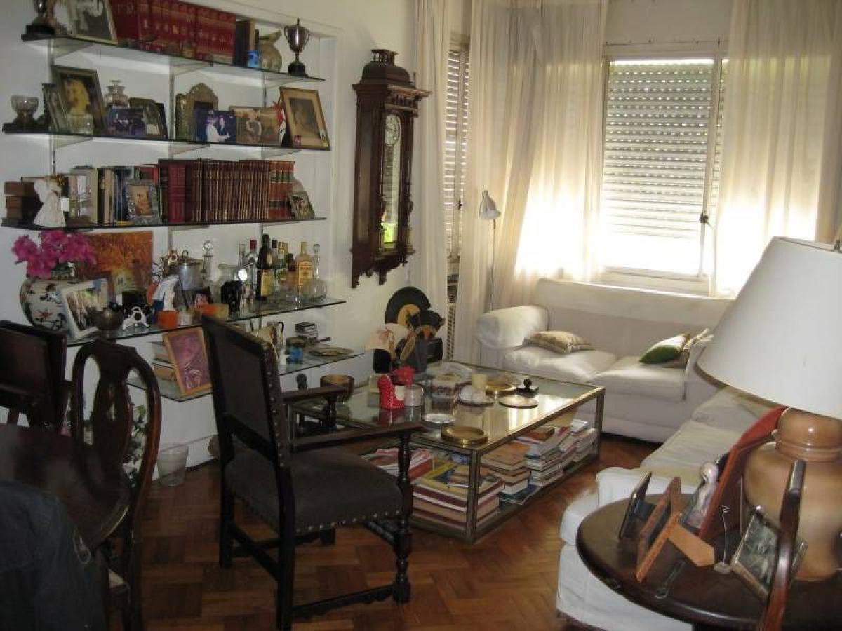 Apartamento de 2 dormitorios en Buenos Aires, Argentina No. 93115