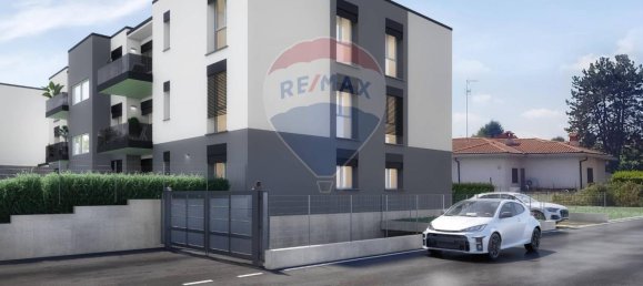 3 rooms Apartment in Lomazzo, Italy No. 117463 3