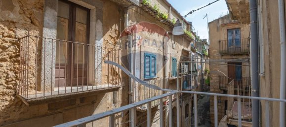 2 rooms Apartment in Caltagirone, Italy No. 238856 5