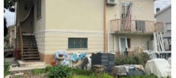 4 rooms Villa in Monticelli d'Ongina, Italy No. 285100 9