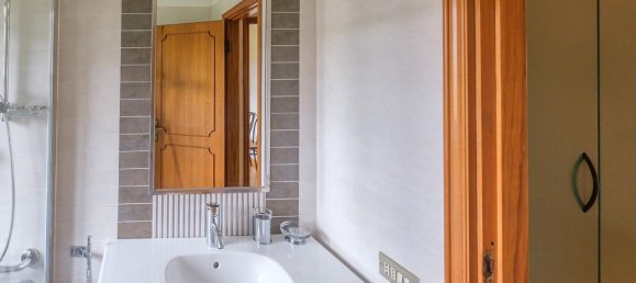 6-Zimmer Haus in Mercato Saraceno, Italy, Nr. 238139 22