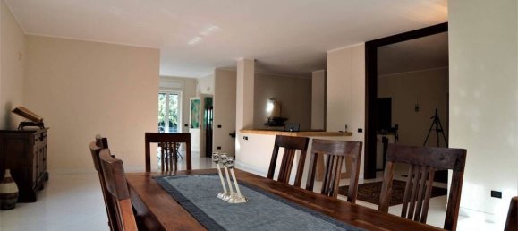 6 bedrooms Villa in Cavallino, Italy No. 168257 3