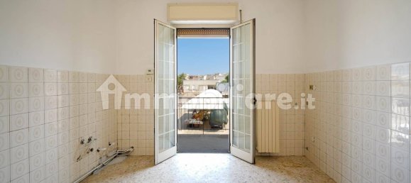 3 bedrooms Apartment in Palo del Colle, Italy No. 335726 6