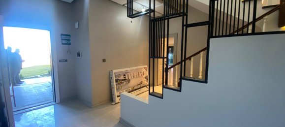 Villa 4+1 in Trabzon, Turkey No. 40347 3