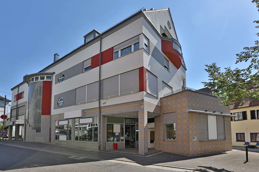 204m² Commercial property in Boblingen, Germany No. 369183