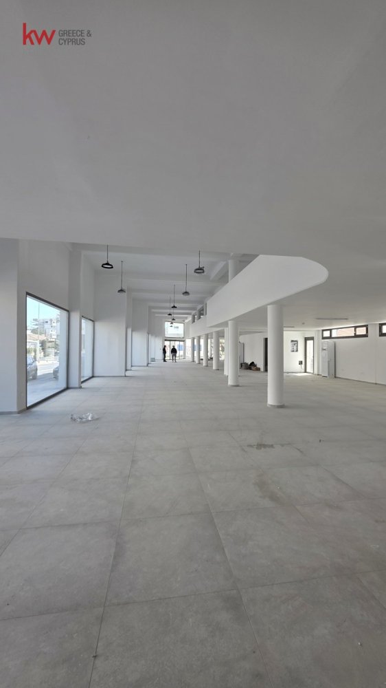 Магазин 750м² в Строволос, Никосия, Кипр № 173064