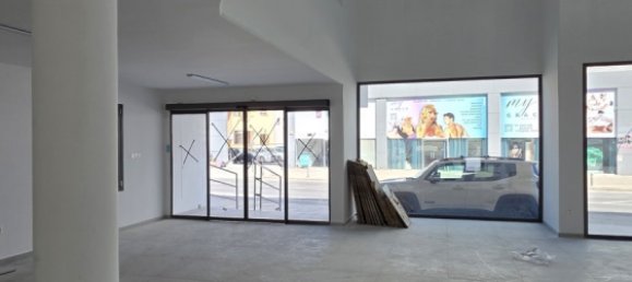 Магазин 750м² в Строволос, Никосия, Кипр № 173064 6