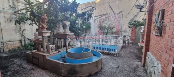 4 bedrooms Apartment in Erice, Italy No. 113638 2