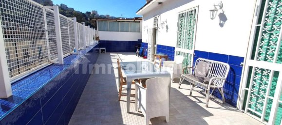 Ático de 2 dormitorios en Naples, Italy No. 350704 2