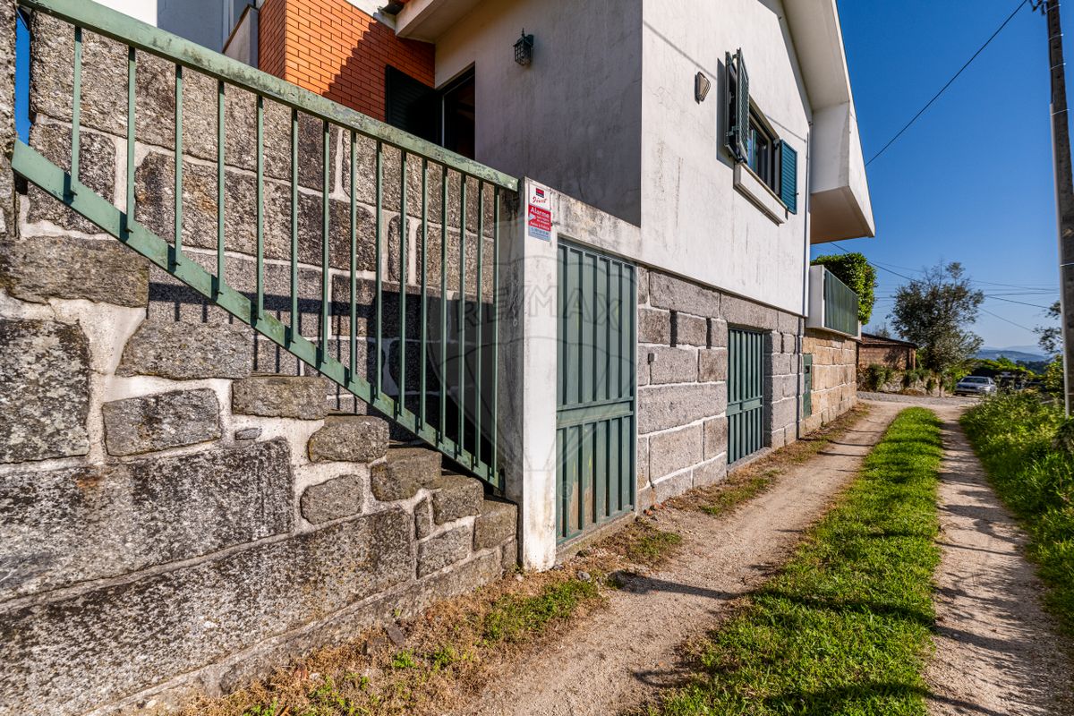 Дом с 3 спальнями в Амаранти, Португалия № 156542