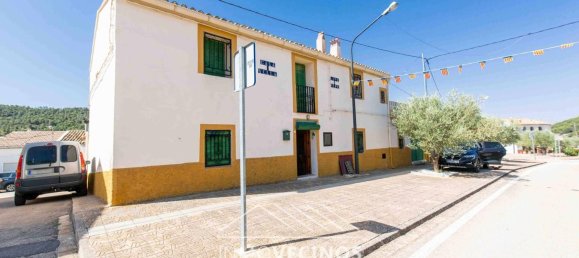 5 bedrooms House in Cortes De Pallas, Spain No. 110633 2