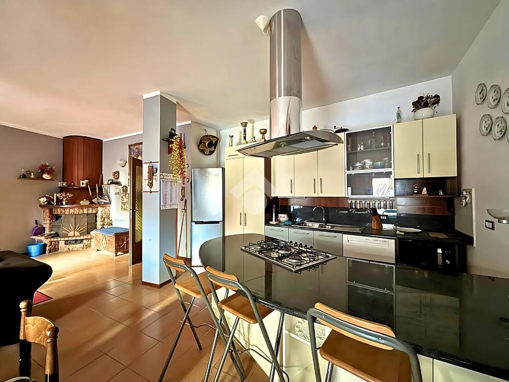 3 bedrooms House in Angolo Terme, Italy No. 89018