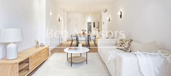 3 bedrooms Apartment in Eixample, Spain No. 164742 4