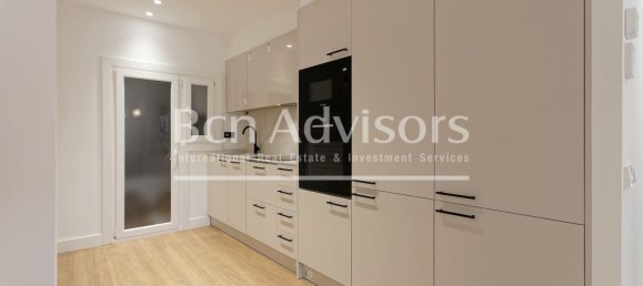 3 bedrooms Apartment in Eixample, Spain No. 164742 8