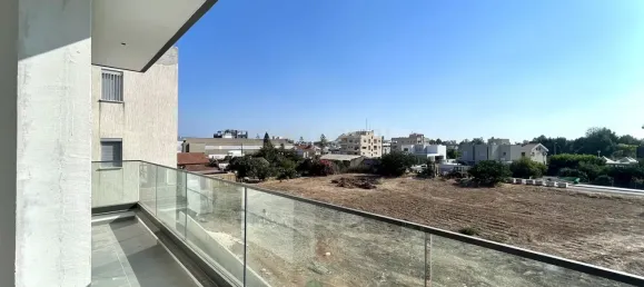 3 bedrooms Apartment in Limassol, Cyprus No. 607 4