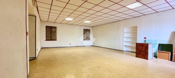 2-salle Propriété commerciale à Udine, Italy No. 271775 23