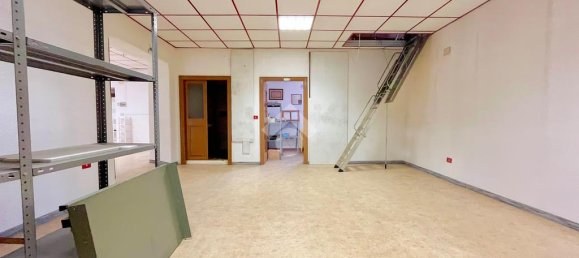 2-salle Propriété commerciale à Udine, Italy No. 271775 31