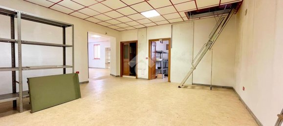 2-salle Propriété commerciale à Udine, Italy No. 271775 29