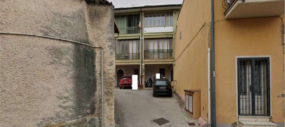 3 rooms Apartment in Brescia, Italy No. 314792 2