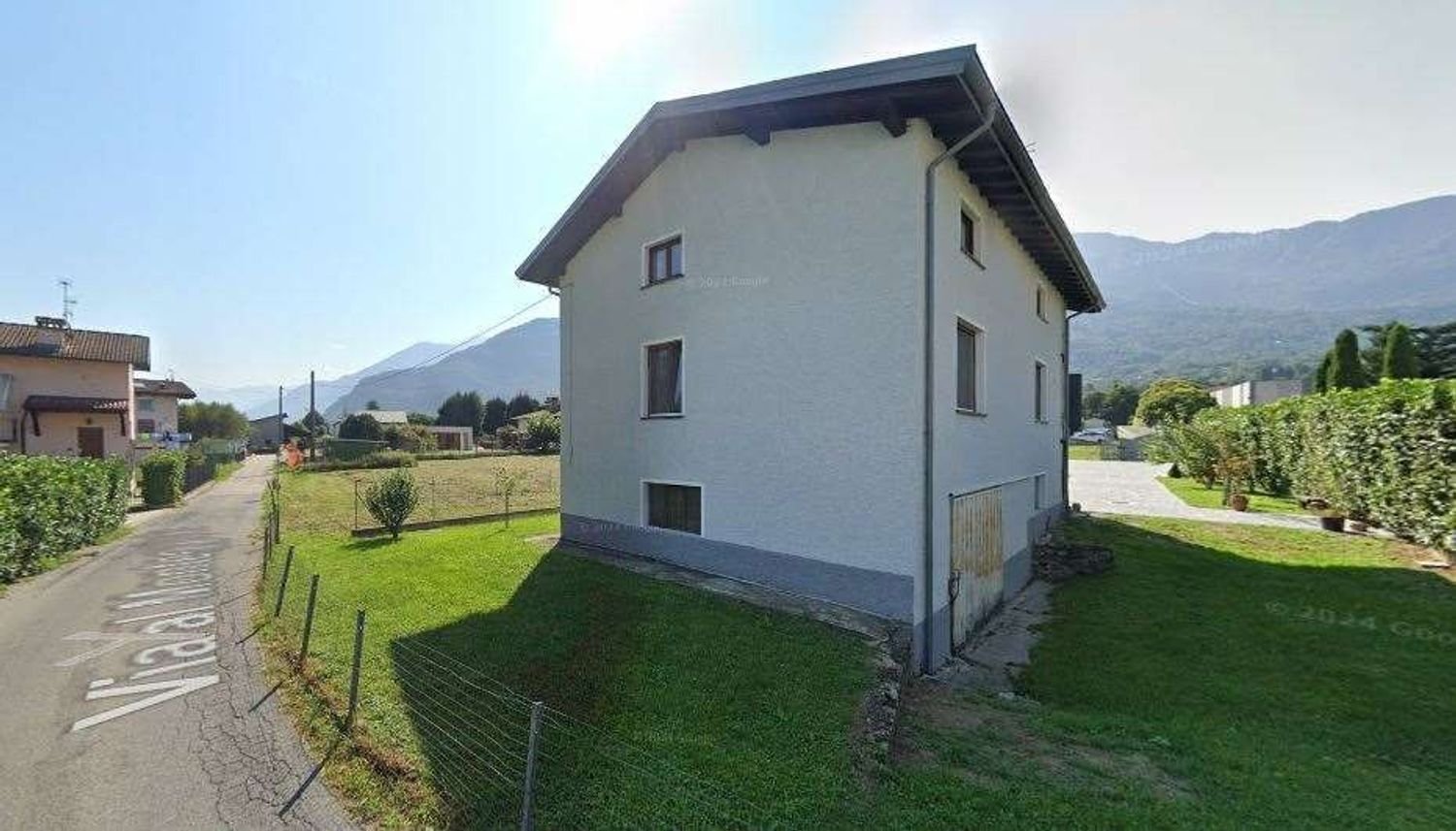 Garage in Colico, Italy 65m², Nr. 363555