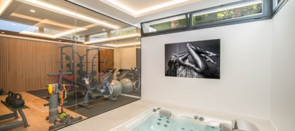 4 Schlafzimmer Villa in Marbella, Spain, Nr. 53407 15