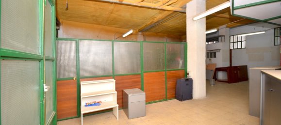 141m² Commercial property in Zaragoza, Spain No. 64463 8