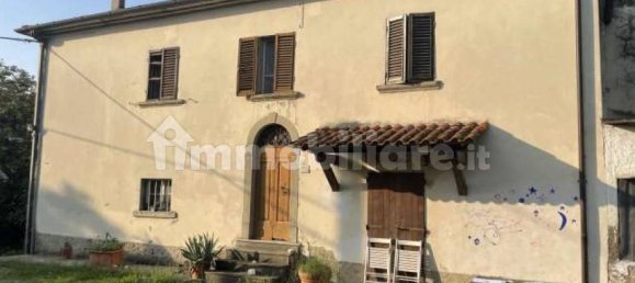 6 غرف نوم شقة في Arezzo, Italy رقم 338214 7