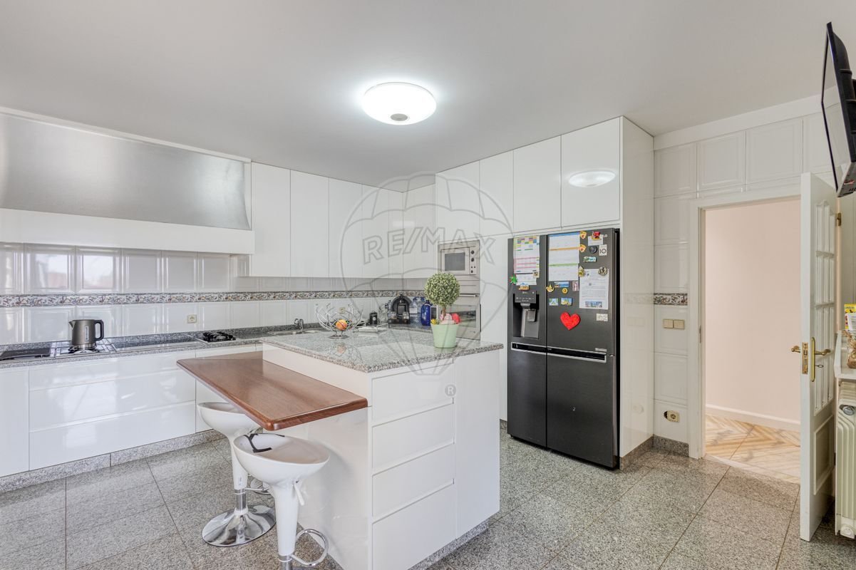 Casa de 3 dormitorios en Trofa, Portugal No. 171198