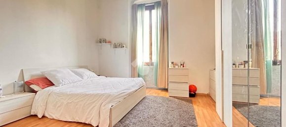 4 rooms Apartment in La Spezia, Italy No. 105770 3